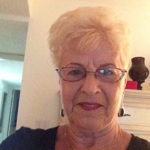 Meet your Posher, Lois